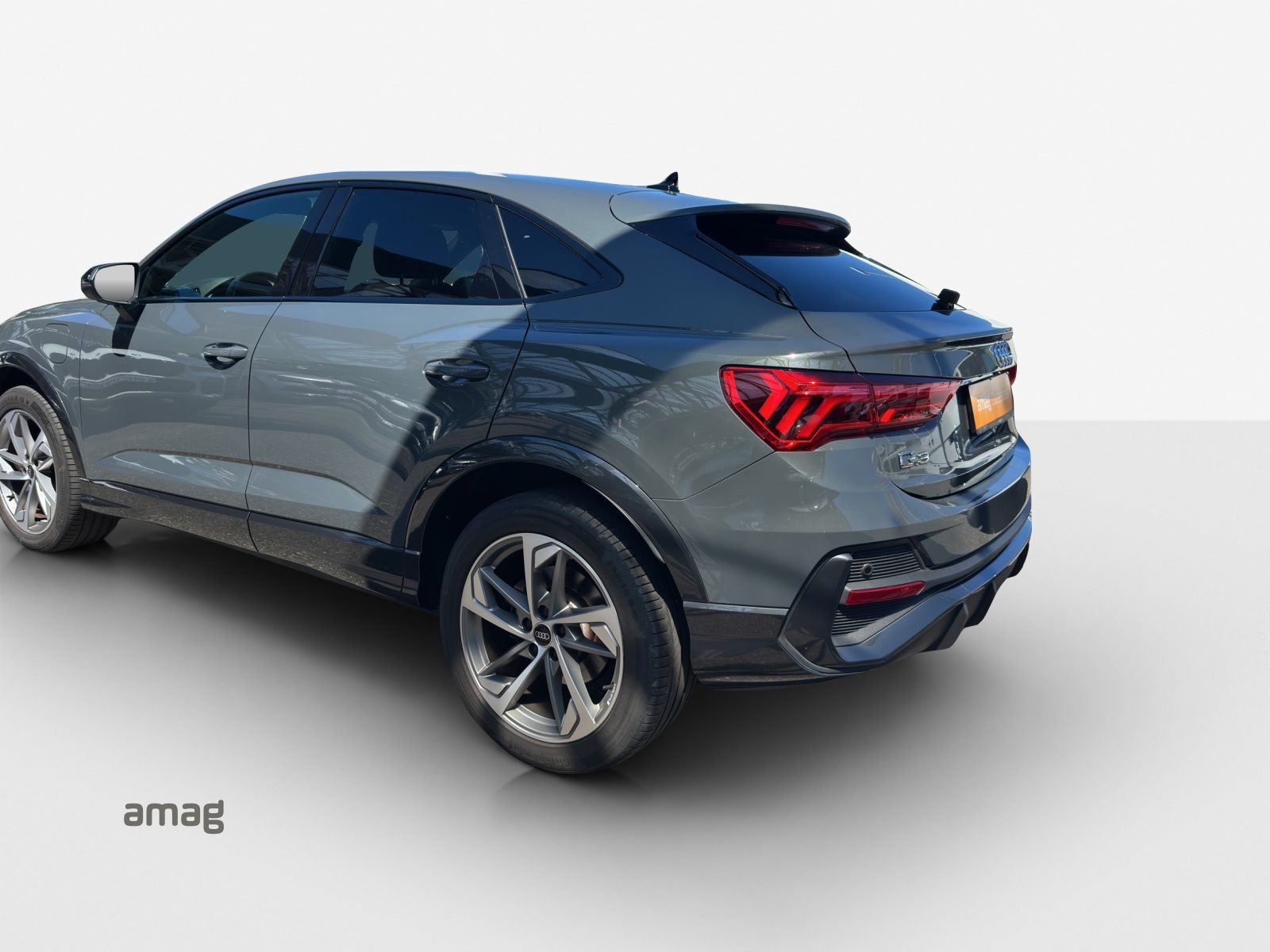 AUDI Q3 Sportback 45 TFSI e, Hybride Intégral Essence/Électricité, Occasion / Utilisé, Automatique - 3