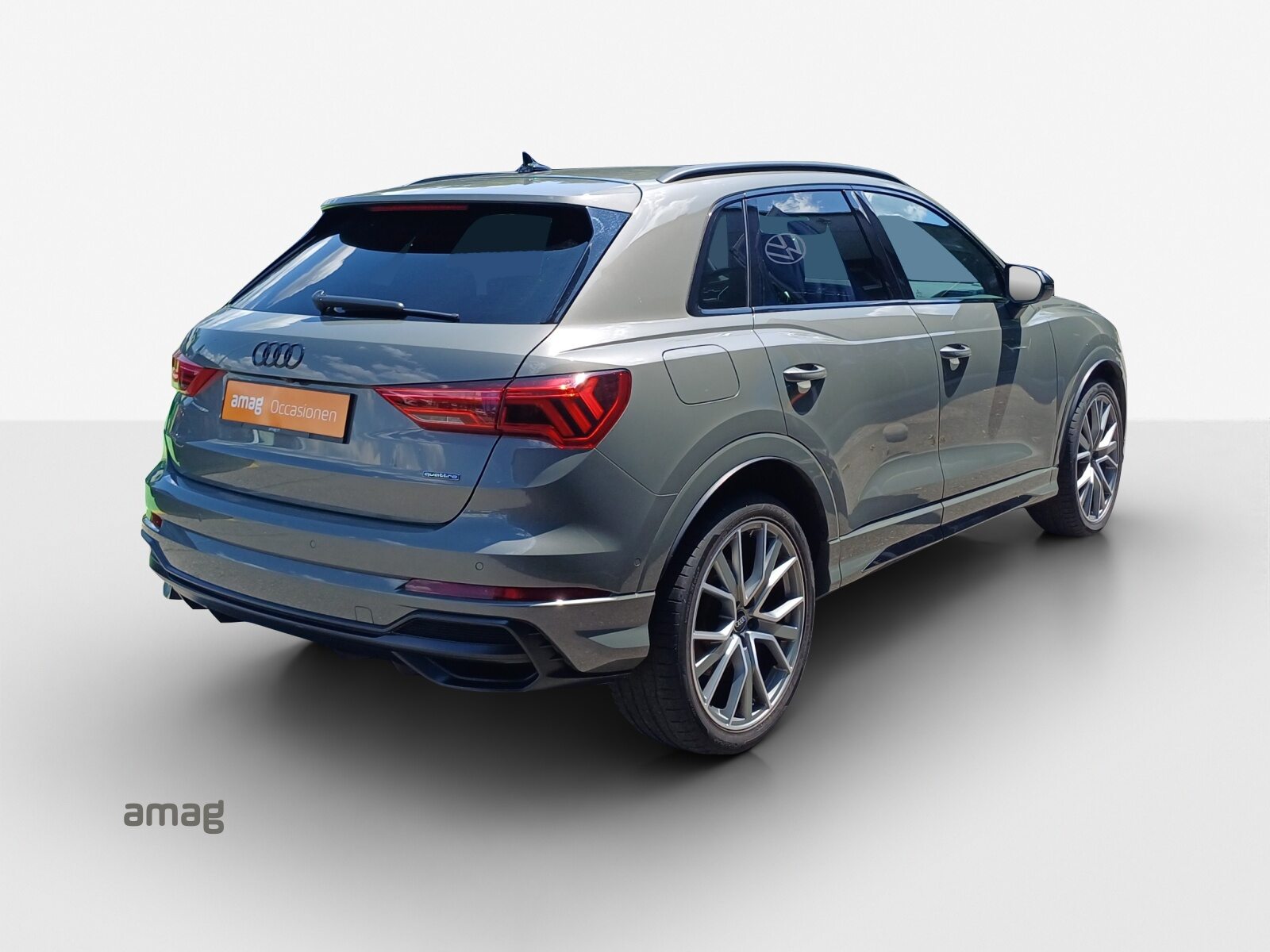 AUDI Q3 40 TFSI S line, Benzin, Occasion / Gebraucht, Automatik - 5