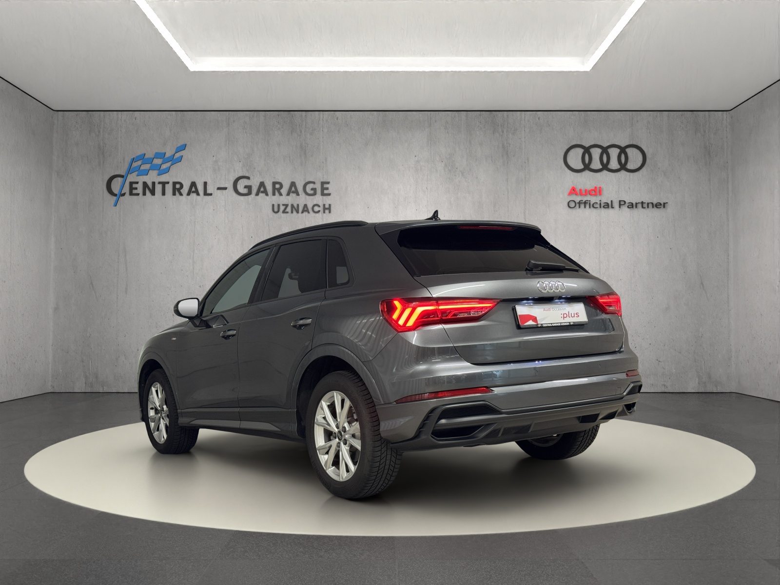 AUDI Q3 35 TFSI S line Attraction, Benzin, Occasion / Gebraucht, Automatik - 3