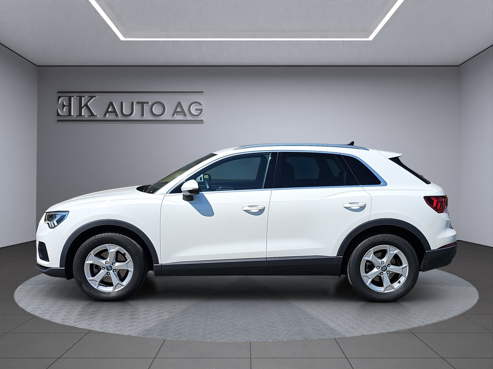 AUDI Q3 35 TFSI S-tronic, Benzin, Occasion / Gebraucht, Automatik - 2