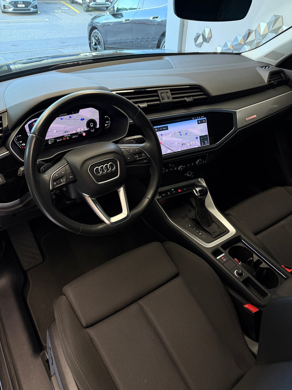 AUDI Q3 45 TFSI e Attraction S-tronic SoH 93.8, Plug-in-Hybrid Benzin/Elektro, Occasion / Gebraucht, Automatik - 5