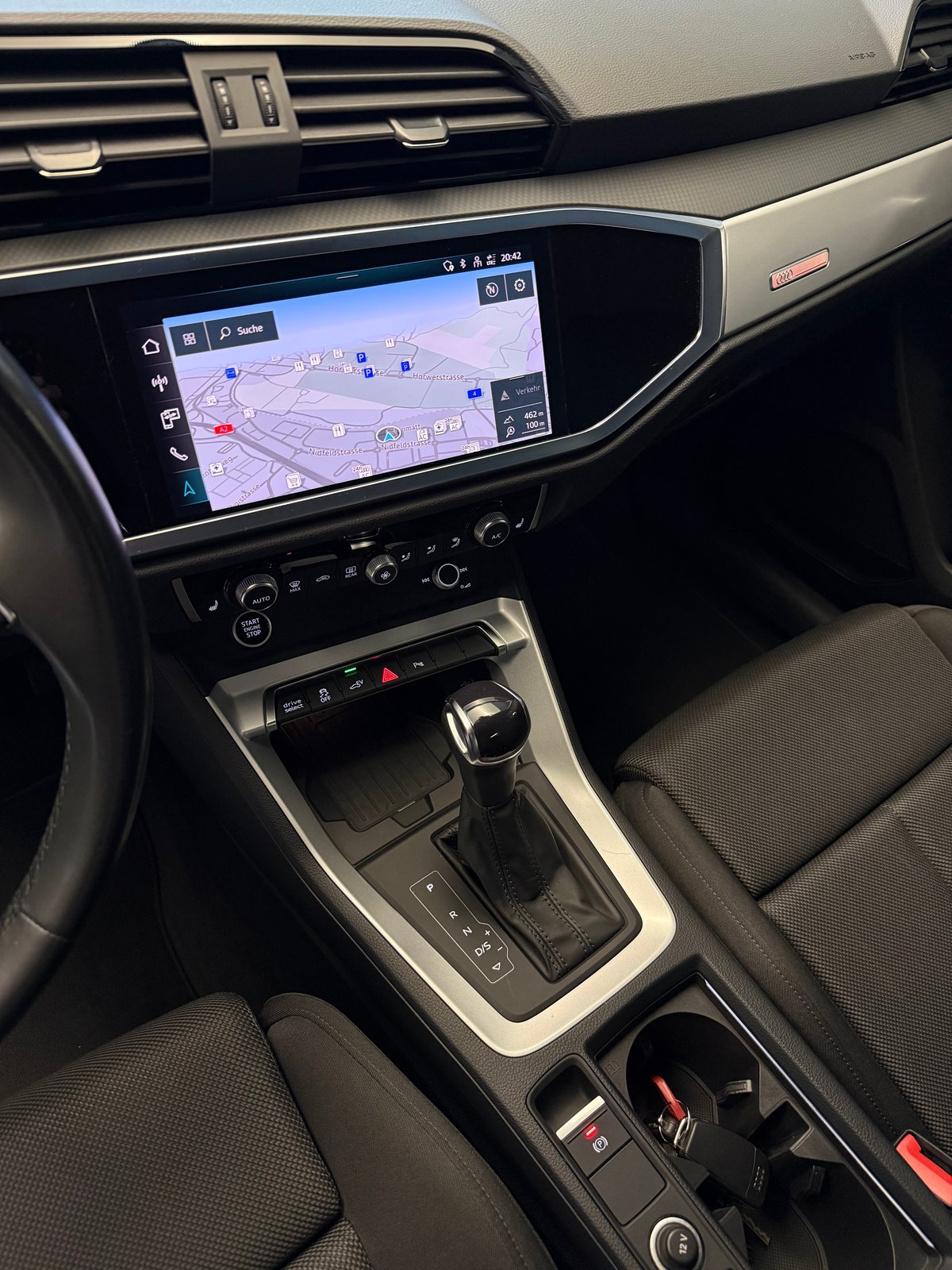 AUDI Q3 45 TFSI e Attraction S-tronic SoH 93.8, Plug-in-Hybrid Benzin/Elektro, Occasion / Gebraucht, Automatik - 6