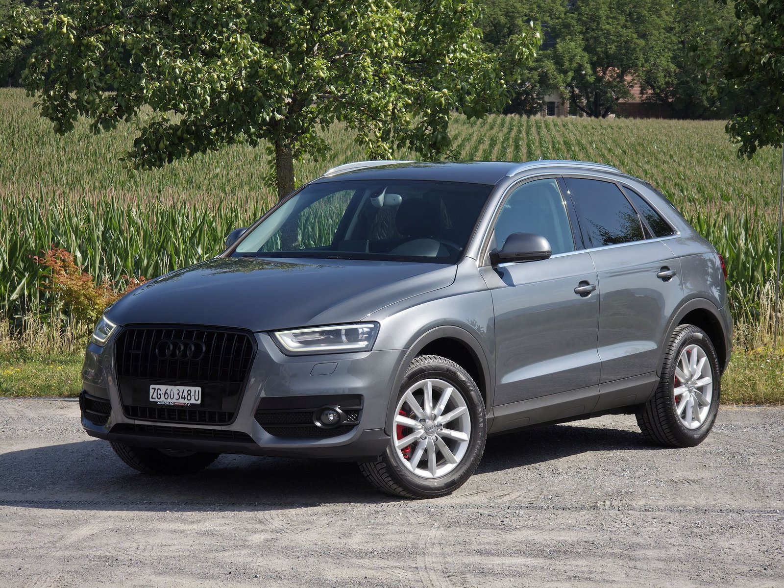 AUDI Q3 2.0 TFSI quattro, Benzin, Occasion / Gebraucht, Handschaltung - 2