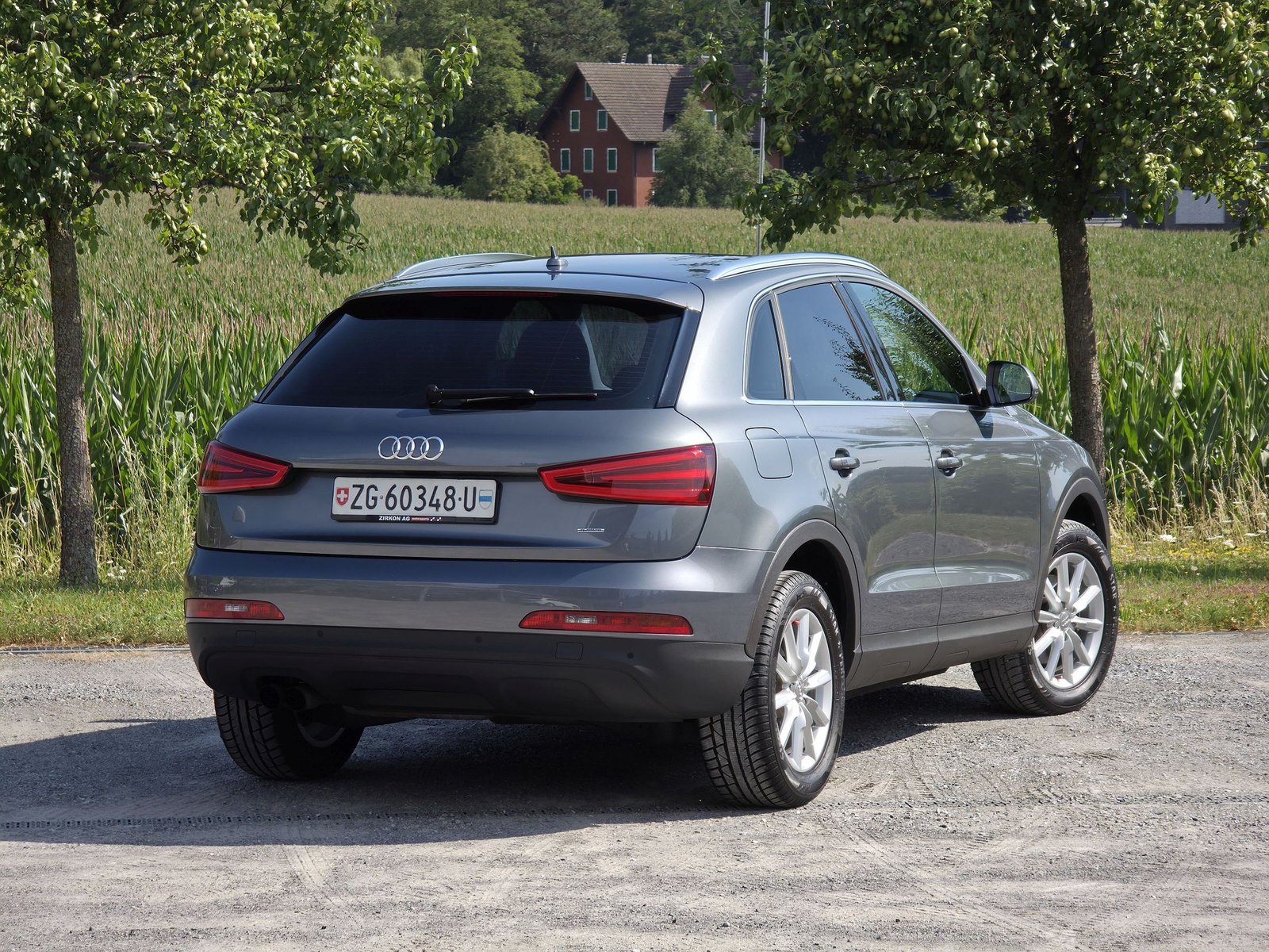 AUDI Q3 2.0 TFSI quattro, Benzin, Occasion / Gebraucht, Handschaltung - 5