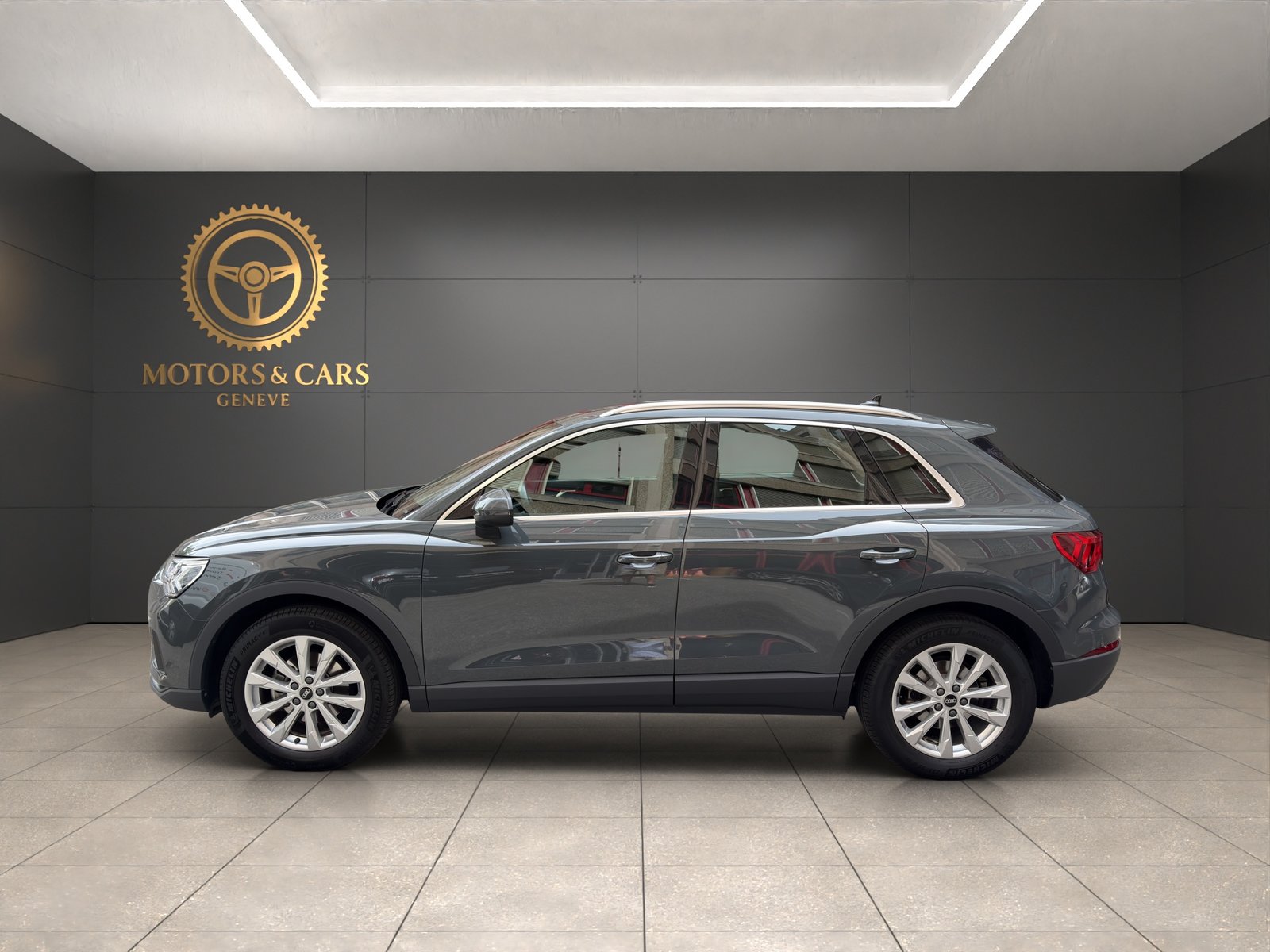 AUDI Q3 35 TFSI advanced Attraction S-tronic, Benzin, Occasion / Gebraucht, Automatik - 5