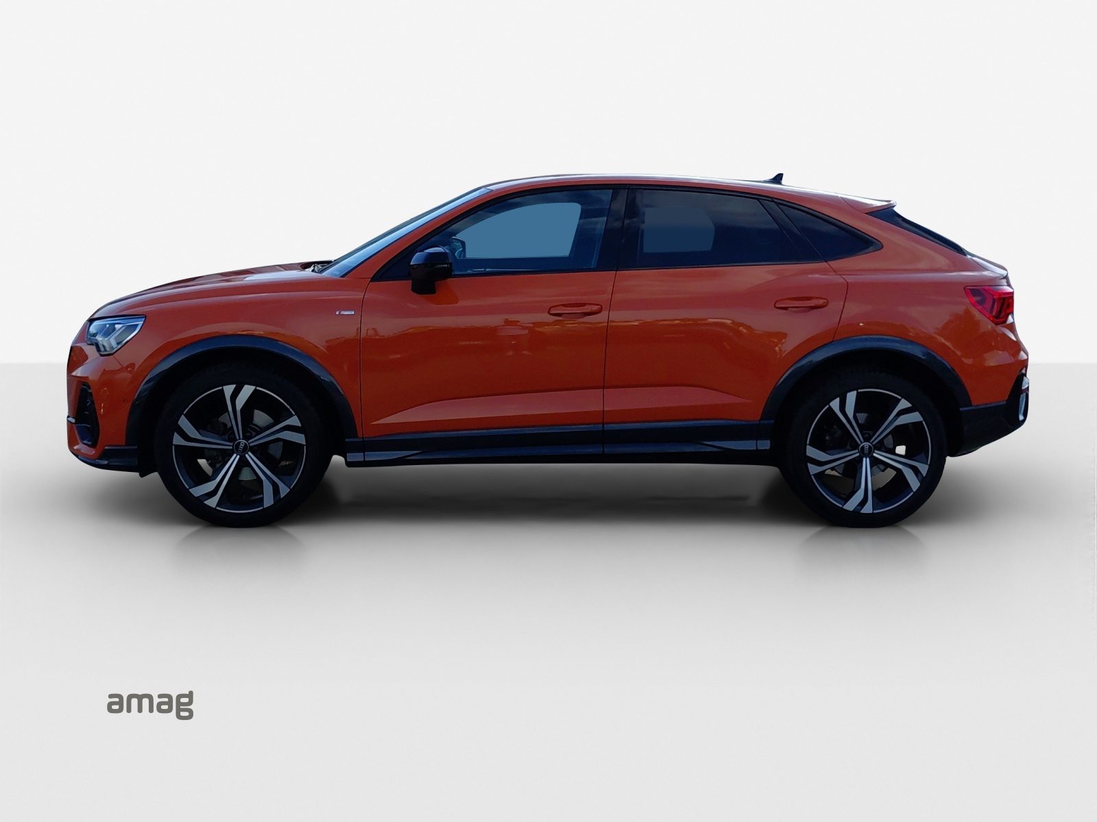 AUDI Q3 Sportback 35 TFSI S line Attraction, Benzina, Occasioni / Usate, Automatico - 2