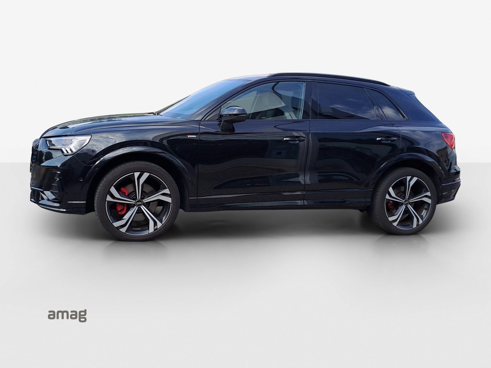 AUDI Q3 45 TFSI S line, Essence, Occasion / Utilisé, Automatique - 2