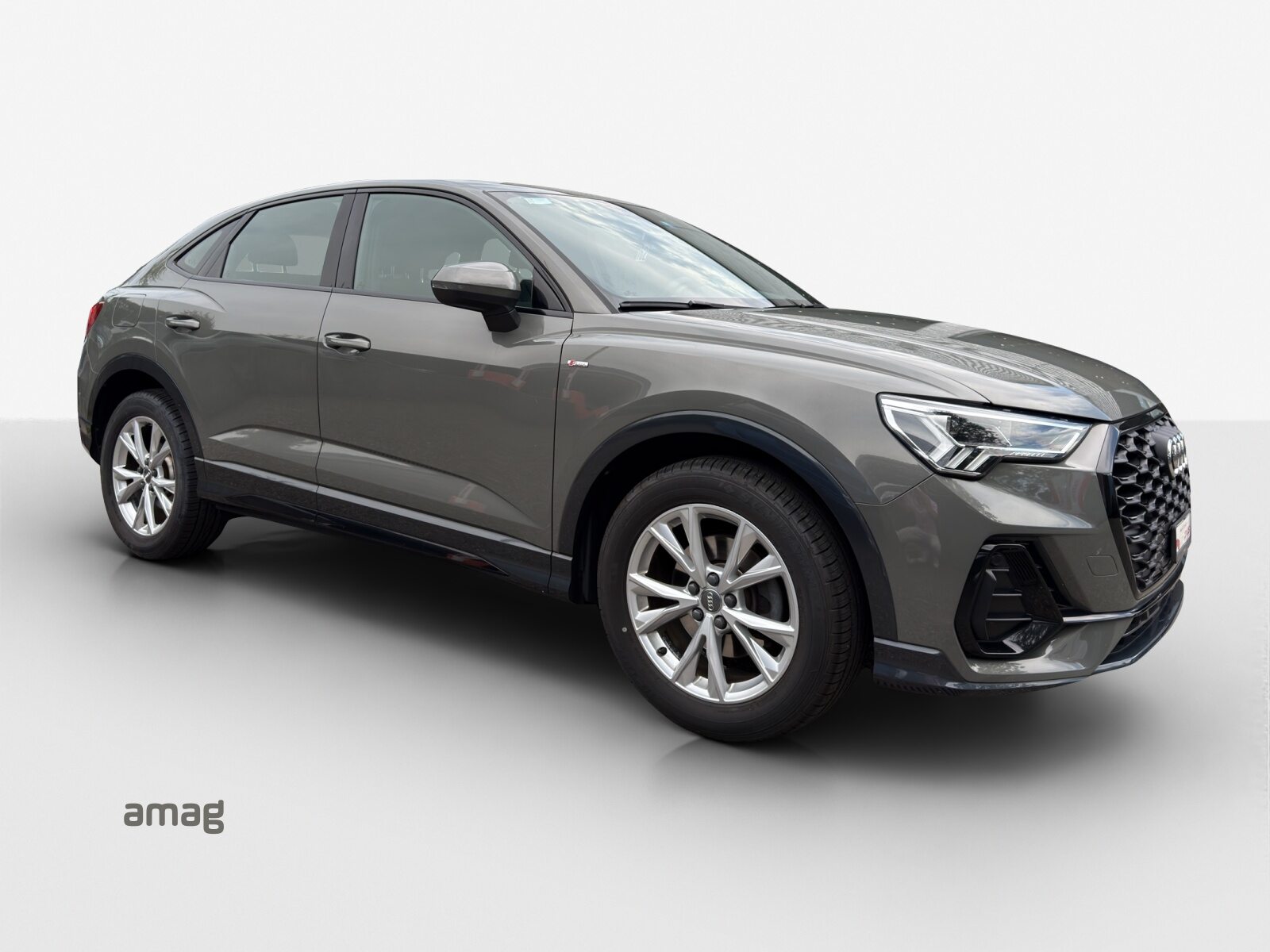 AUDI Q3 Sportback 35 TFSI S line Attraction, Benzin, Occasion / Gebraucht, Automatik - 6