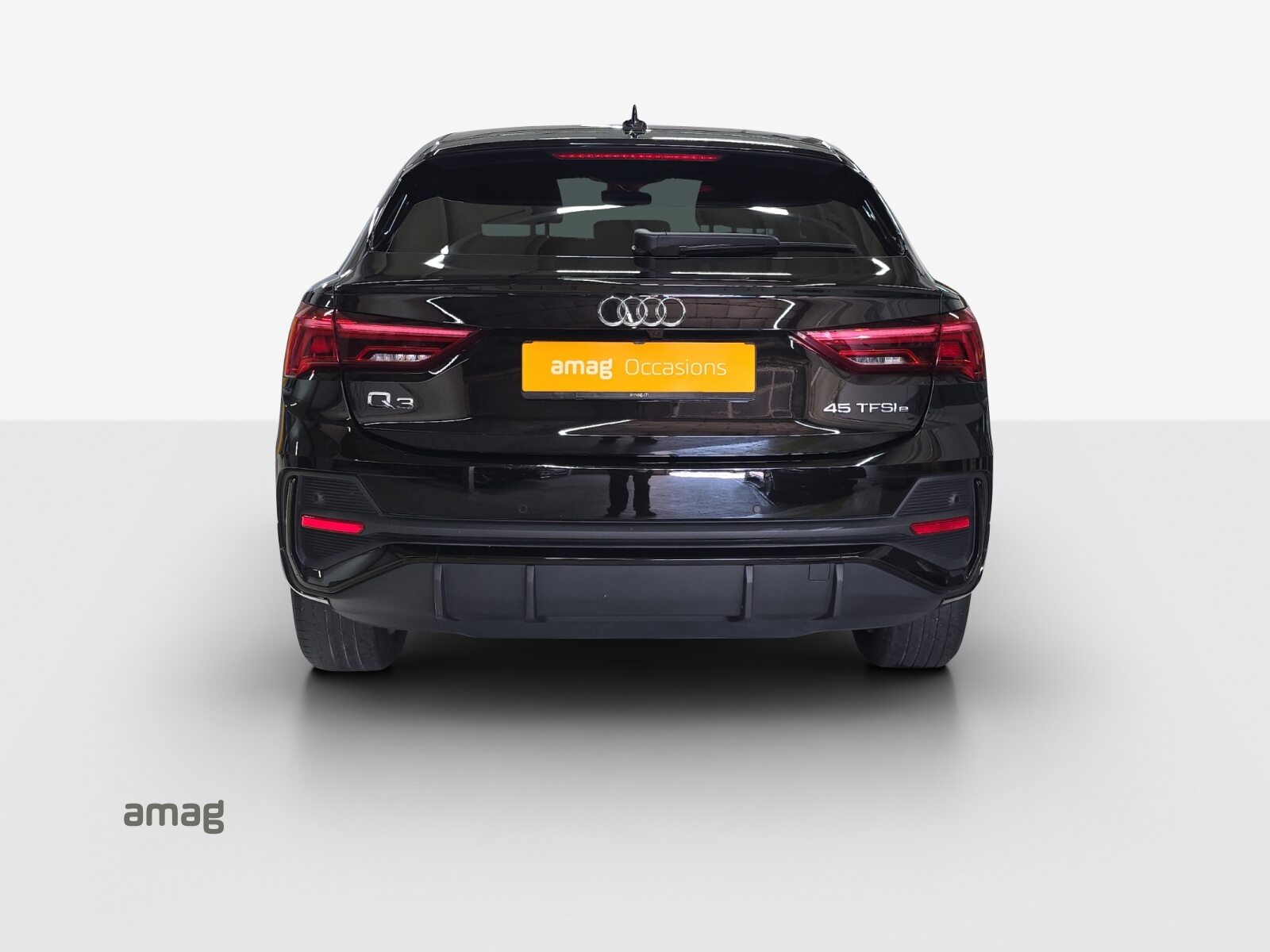 AUDI Q3 Sportback 45 TFSI e S line, Full-Hybrid Petrol/Electric, Second hand / Used, Automatic - 4