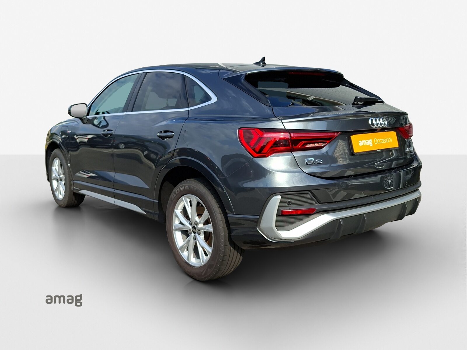 AUDI Q3 Sportback 45 TFSI e S line Attraction, Voll-Hybrid Benzin/Elektro, Occasion / Gebraucht, Automatik - 4