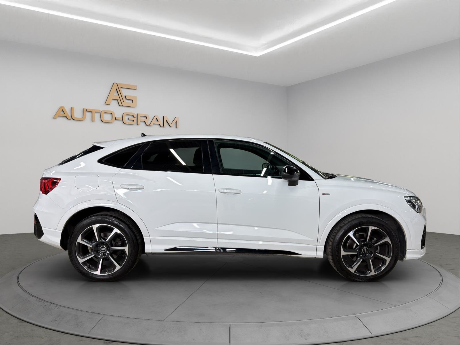 AUDI Q3 Sportback 35 TDI quattro S-tronic, Diesel, Occasioni / Usate, Automatico - 6