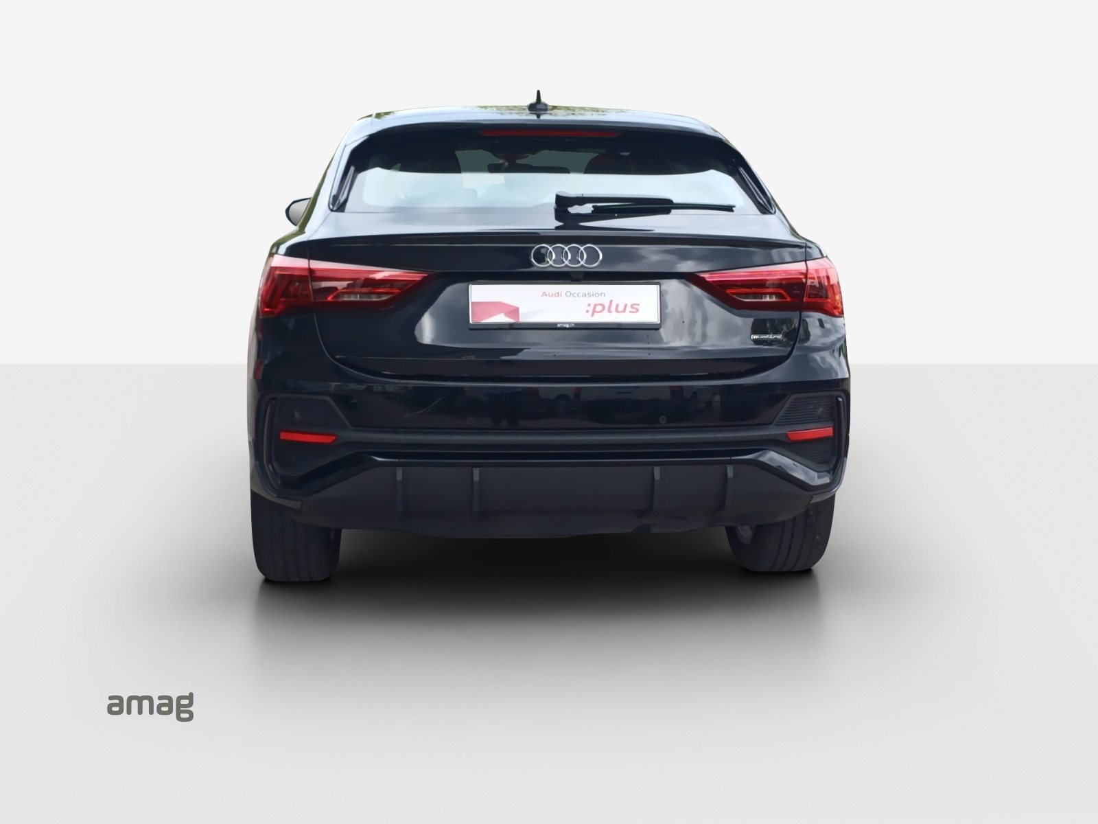 AUDI Q3 Sportback 40 TDI S line, Diesel, Second hand / Used, Automatic - 4