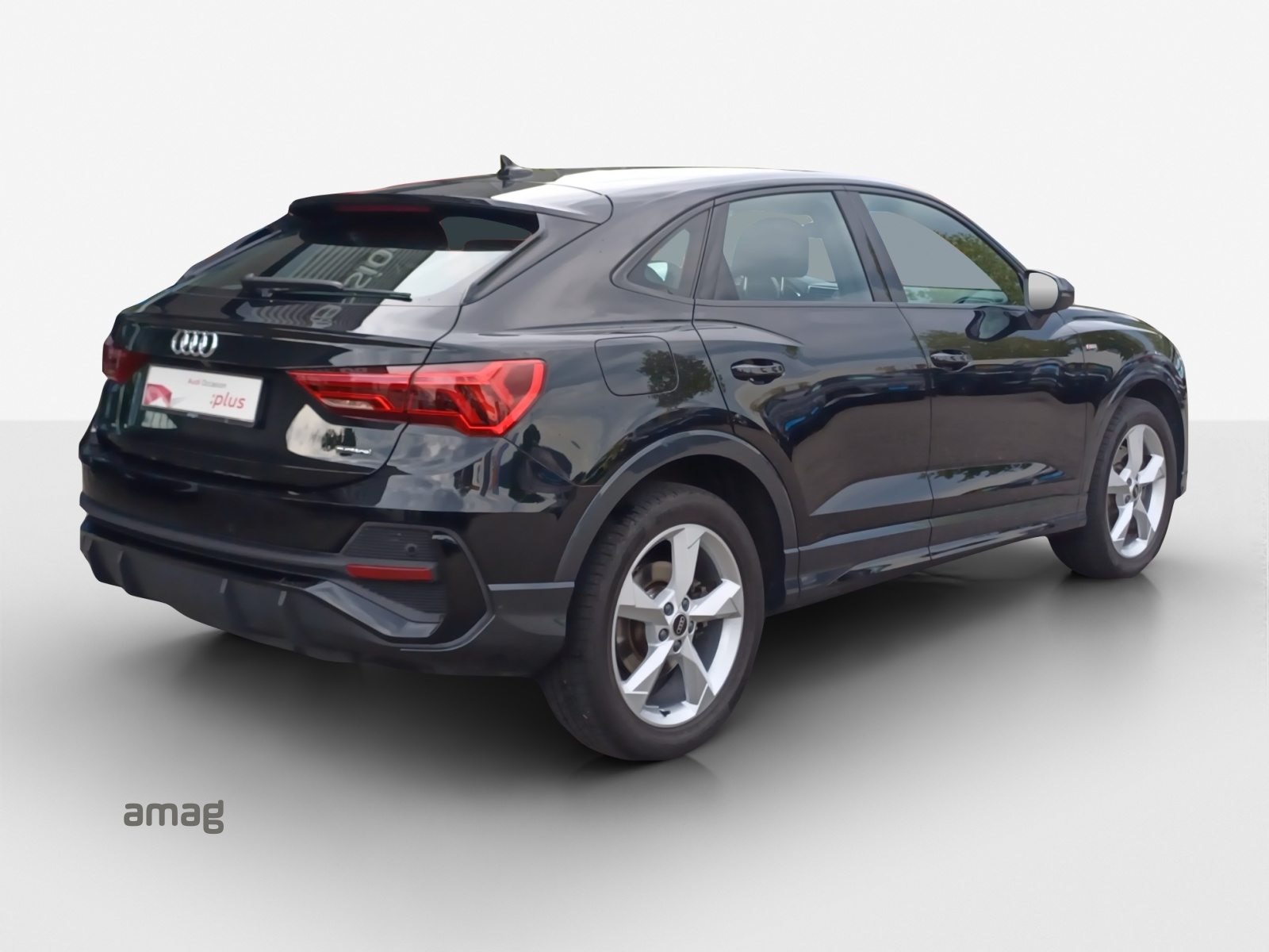 AUDI Q3 Sportback 40 TDI S line, Diesel, Second hand / Used, Automatic - 5