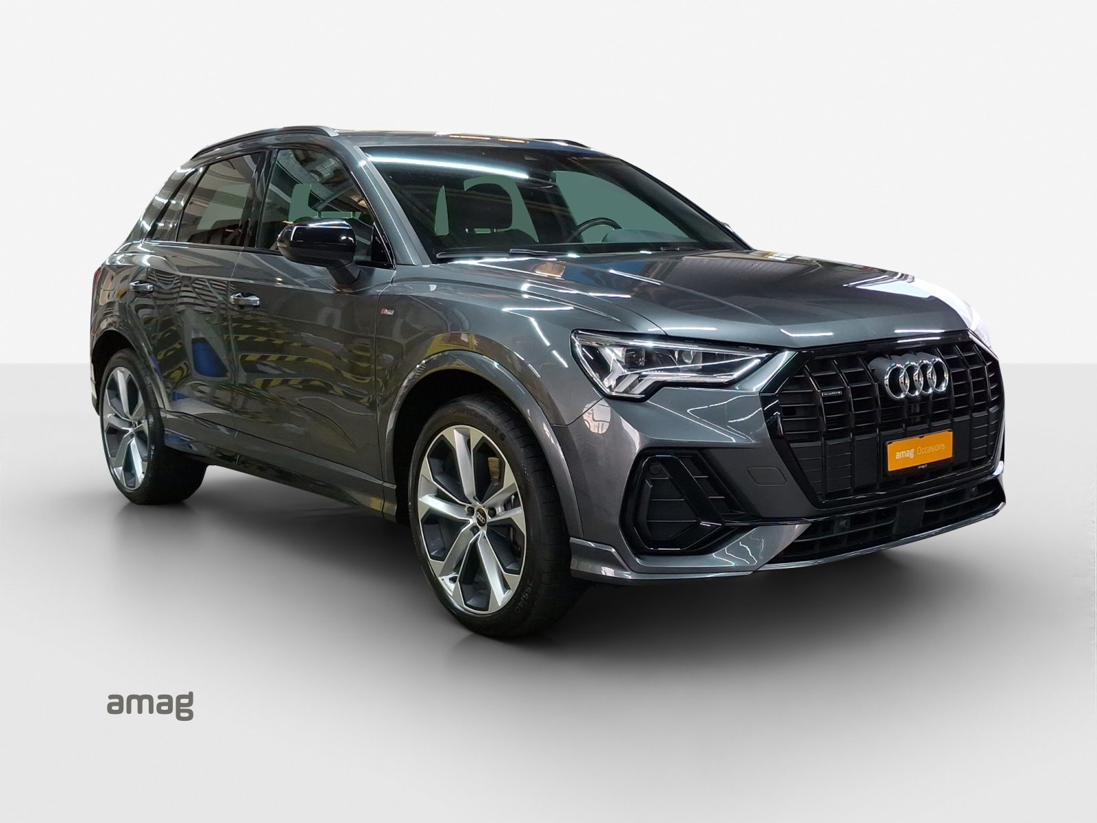 AUDI Q3 45 TFSI S line, Petrol, Second hand / Used, Automatic - 6