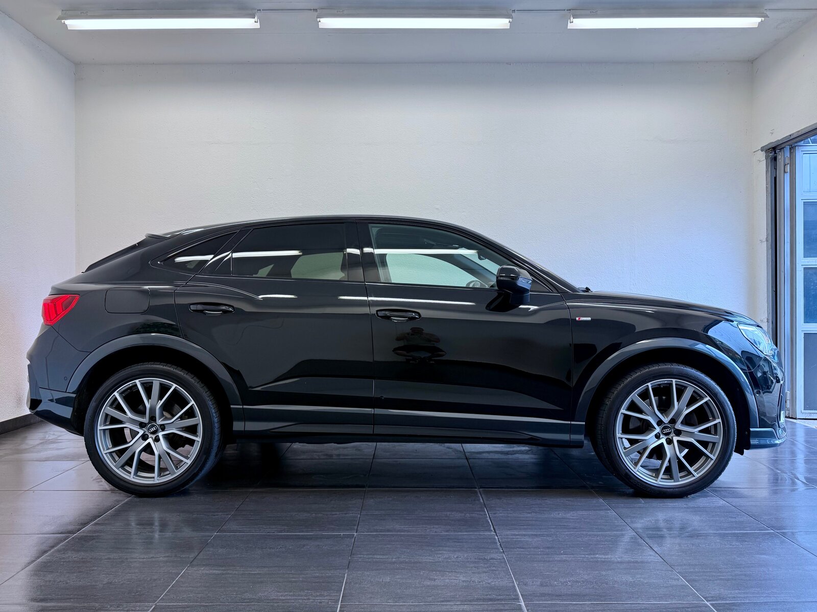AUDI Q3 Sportback 45 TFSI S line quattro S-tronic, Benzin, Occasion / Gebraucht, Automatik - 6
