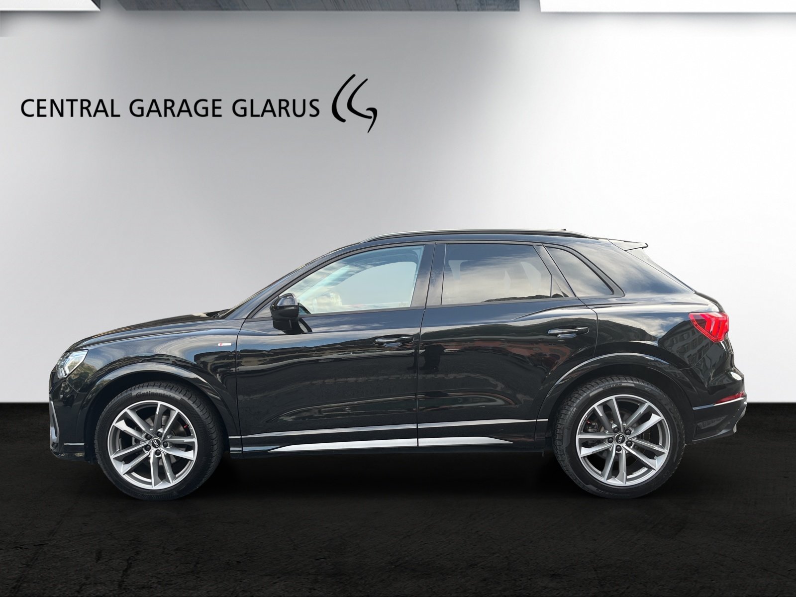 AUDI Q3 35 TFSI S line Attraction S-tronic, Benzin, Occasion / Gebraucht, Automatik - 3