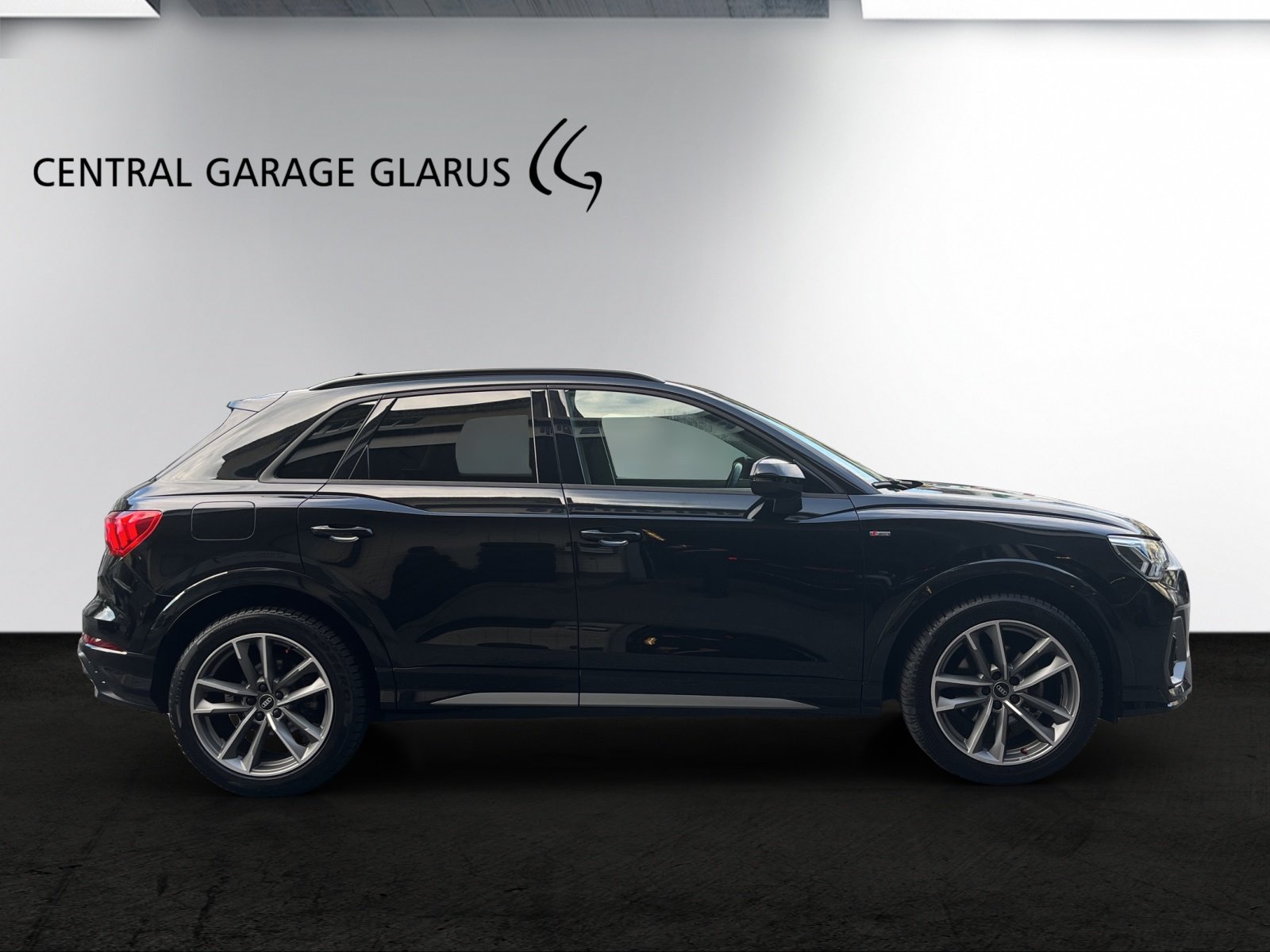 AUDI Q3 35 TFSI S line Attraction S-tronic, Benzin, Occasion / Gebraucht, Automatik - 4