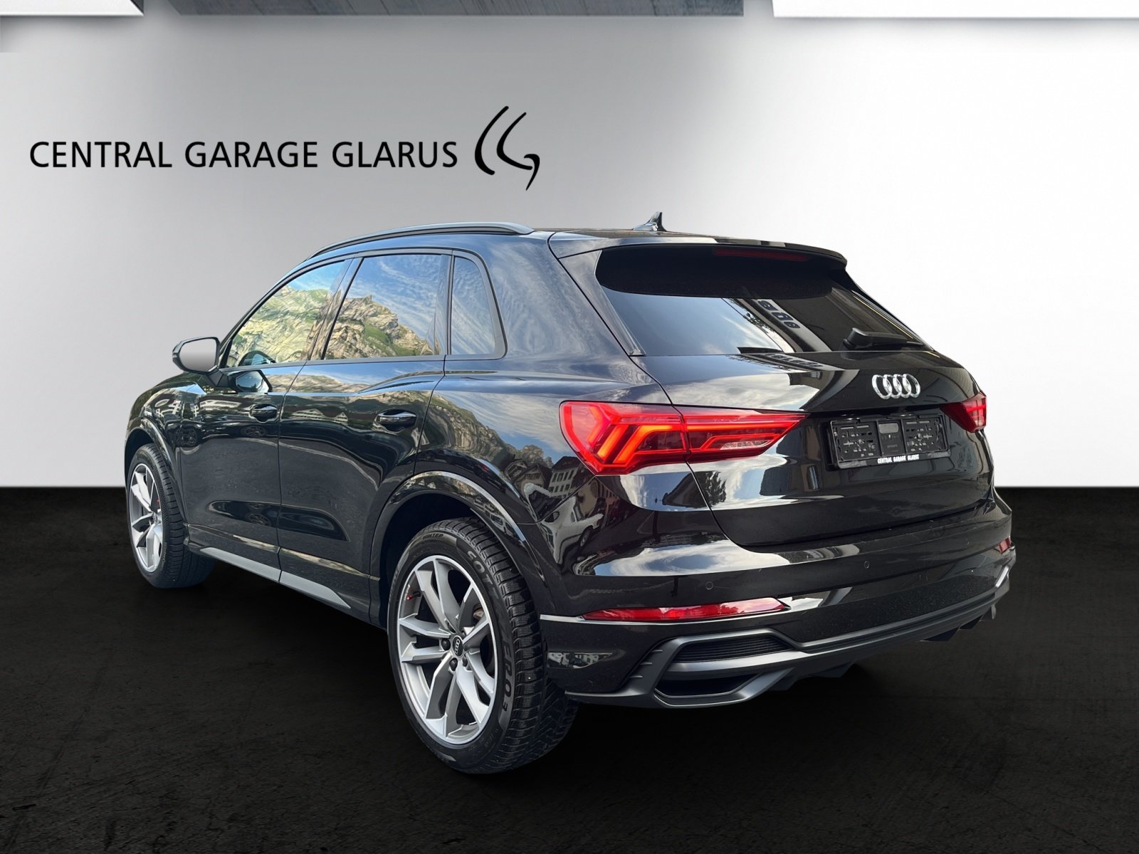 AUDI Q3 35 TFSI S line Attraction S-tronic, Benzin, Occasion / Gebraucht, Automatik - 6