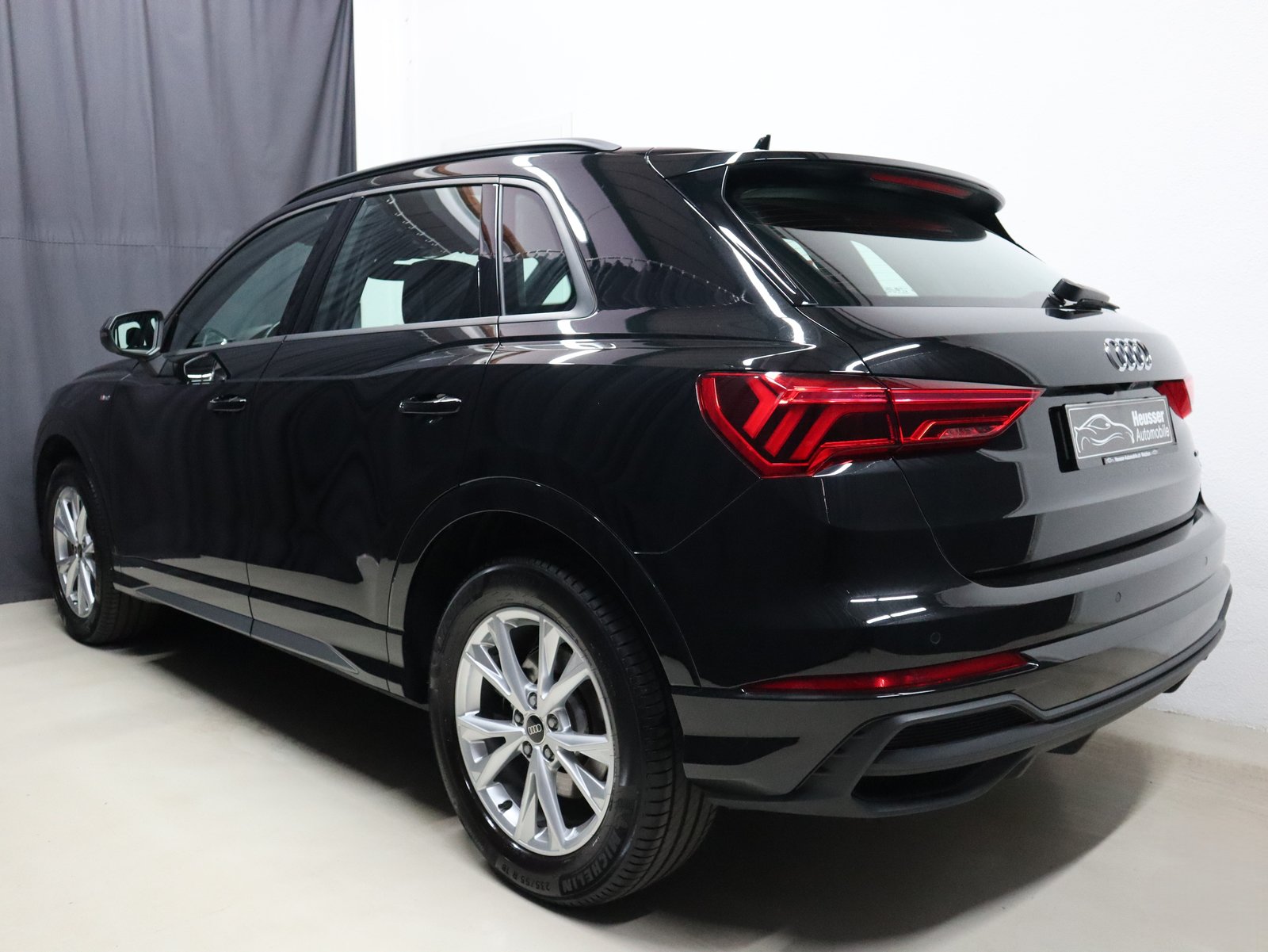 AUDI Q3 40 TFSI S Line quattro S-tronic - Virtual Cockpit Pl, Benzin, Occasion / Gebraucht, Automatik - 4