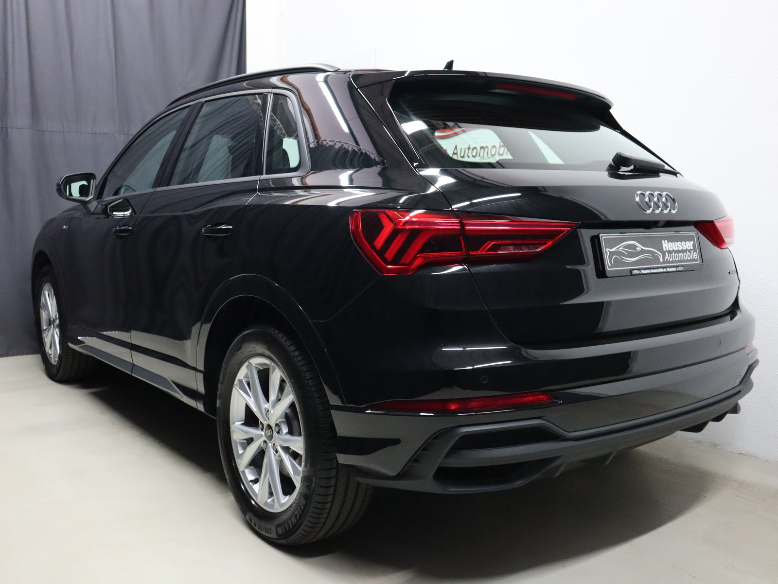 AUDI Q3 40 TFSI S Line quattro S-tronic - Virtual Cockpit Pl, Benzin, Occasion / Gebraucht, Automatik - 5