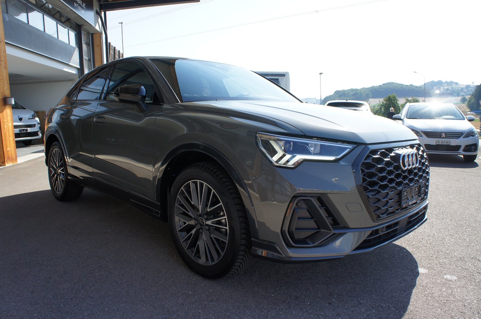 AUDI Q3 Sportback 35 TFSI Attraction S-tronic, Hybride Léger Essence/Électricité, Occasion / Utilisé, Automatique - 7