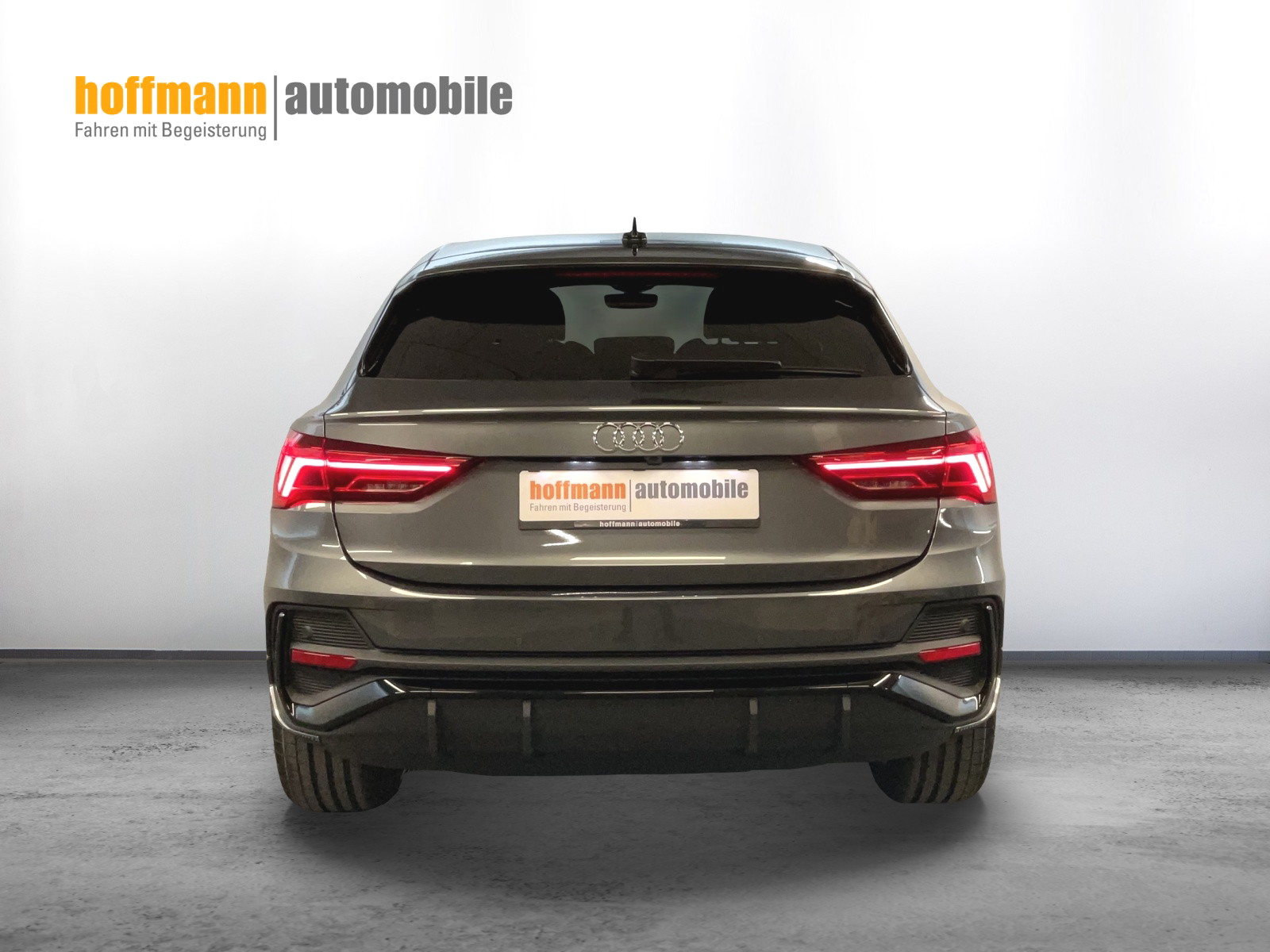 AUDI Q3 Sportback 35 TFSI S line Attraction, Benzin, Occasion / Gebraucht, Automatik - 5