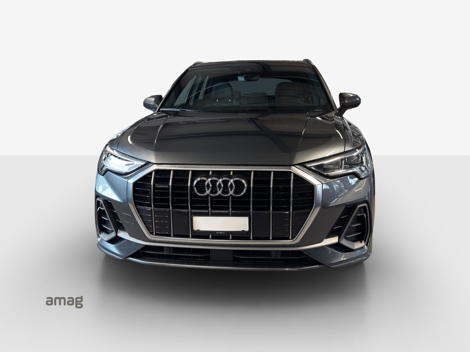 AUDI Q3 40 TFSI S line, Essence, Occasion / Utilisé, Automatique - 7