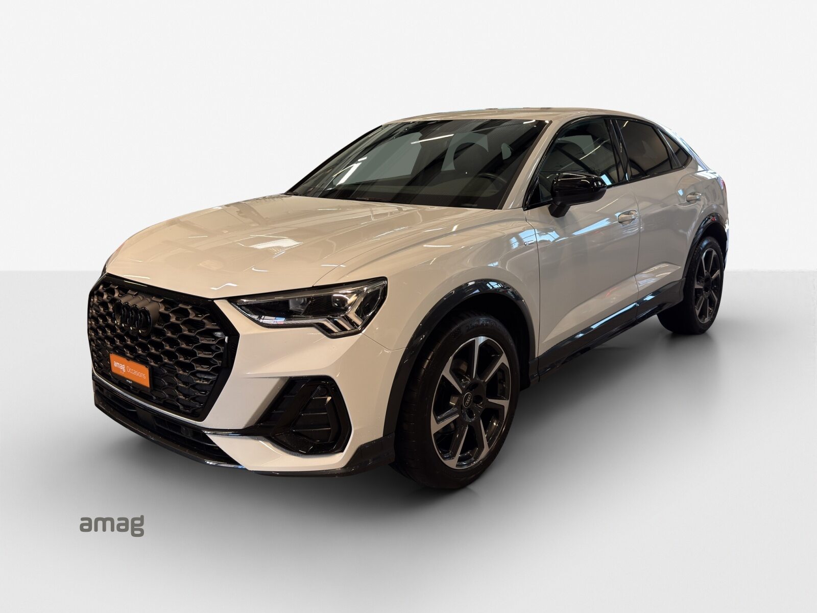 AUDI Q3 Sportback 35 TDI S line, Diesel, Second hand / Used, Automatic - 2