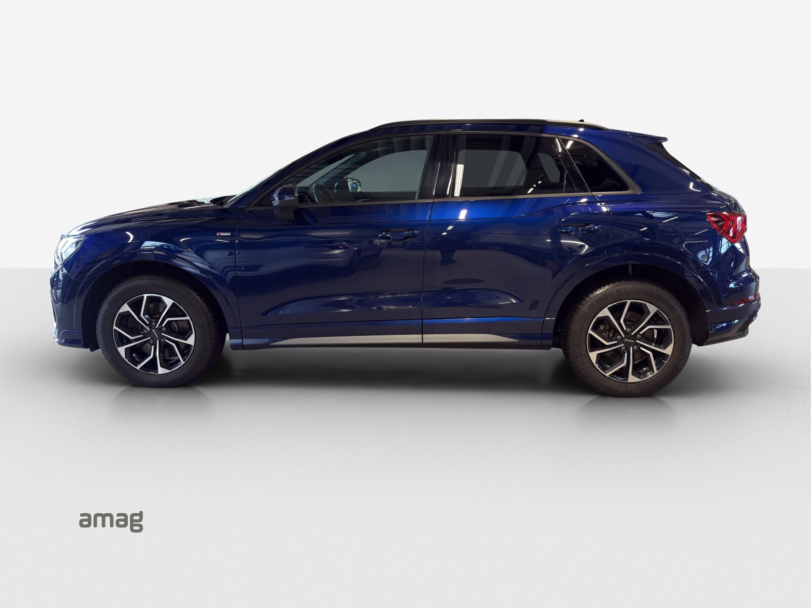 AUDI Q3 40 TFSI S line, Benzina, Occasioni / Usate, Automatico - 2