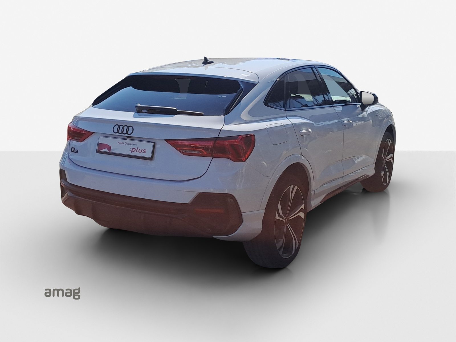 AUDI Q3 Sportback 35 TFSI S line Attraction, Petrol, Second hand / Used, Automatic - 5