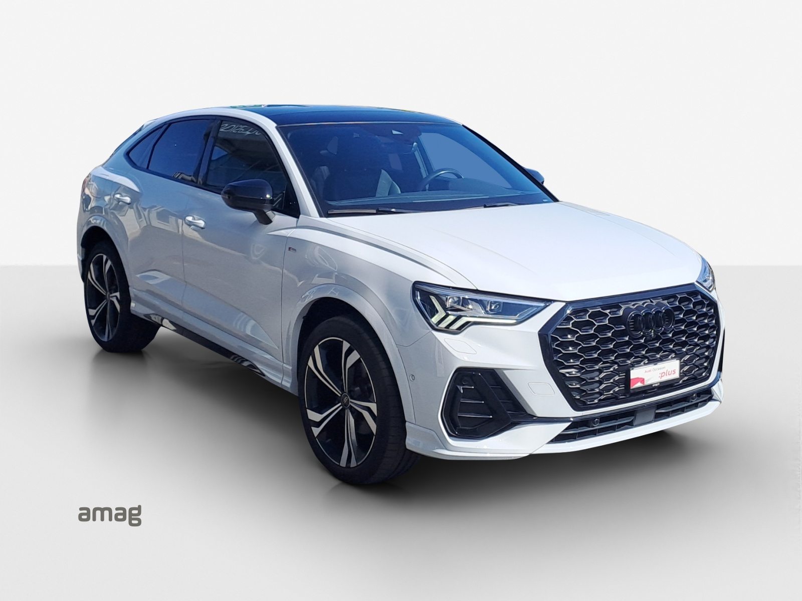AUDI Q3 Sportback 35 TFSI S line Attraction, Petrol, Second hand / Used, Automatic - 6