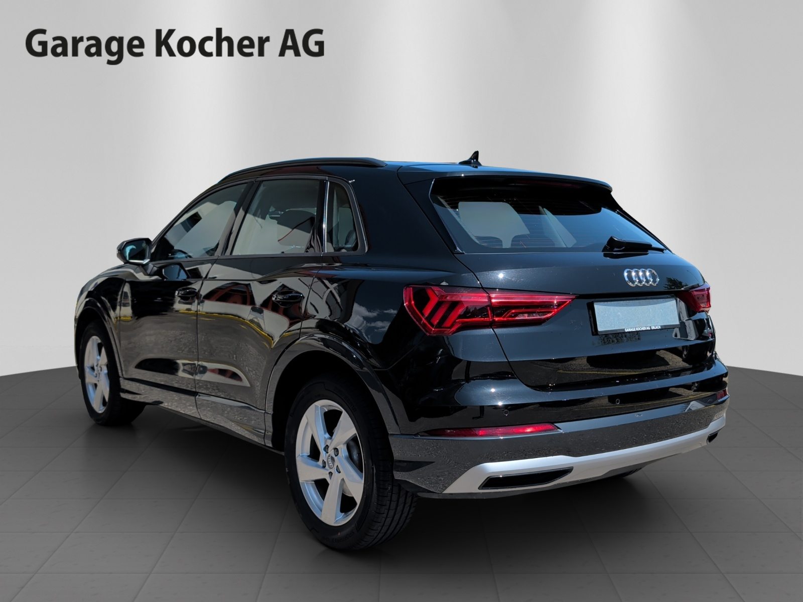 AUDI Q3 40 TDI advanced, Diesel, Second hand / Used, Automatic - 5
