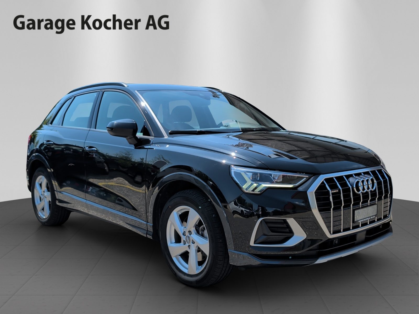 AUDI Q3 40 TDI advanced, Diesel, Second hand / Used, Automatic - 7