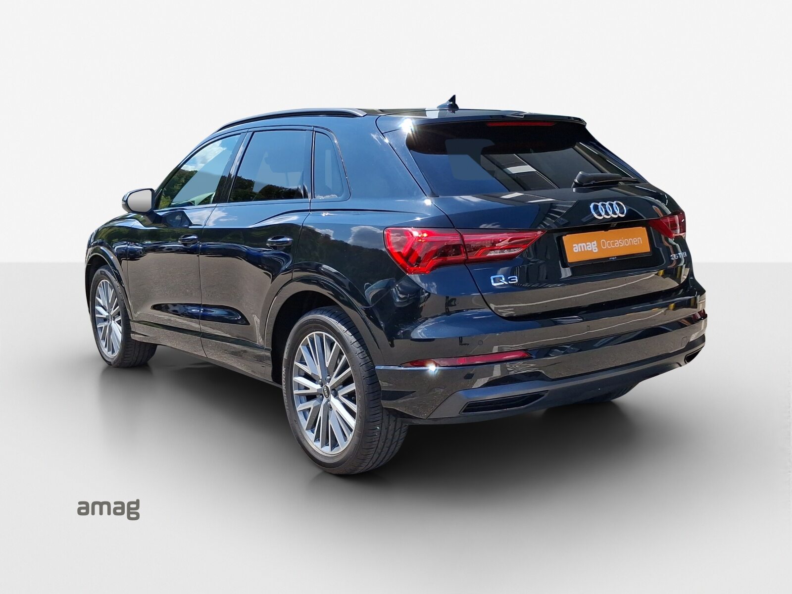 AUDI Q3 35 TFSI advanced Attraction, Benzin, Occasion / Gebraucht, Automatik - 3