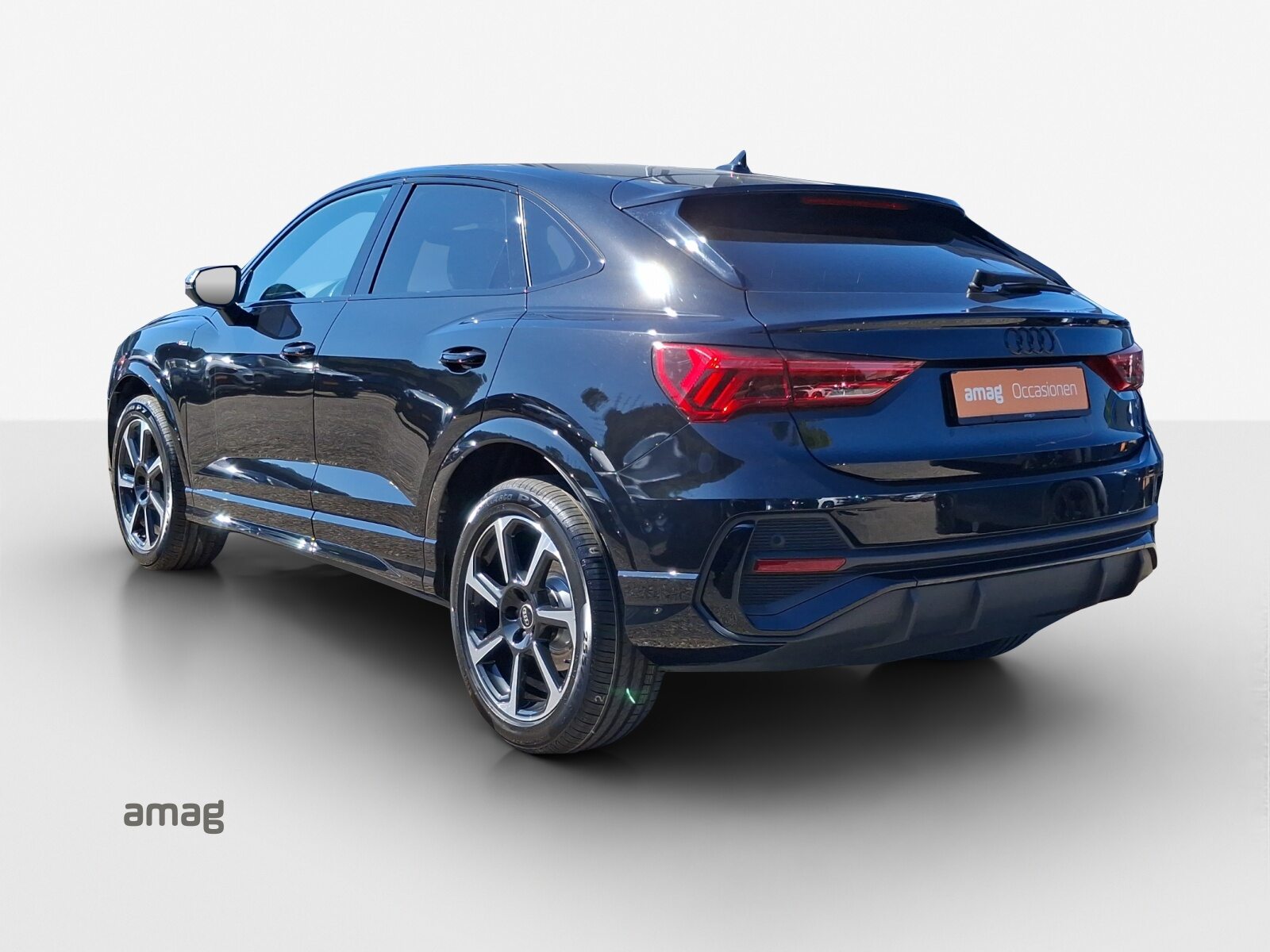 AUDI Q3 Sportback 35 TFSI S line Attraction, Benzin, Occasion / Gebraucht, Automatik - 3
