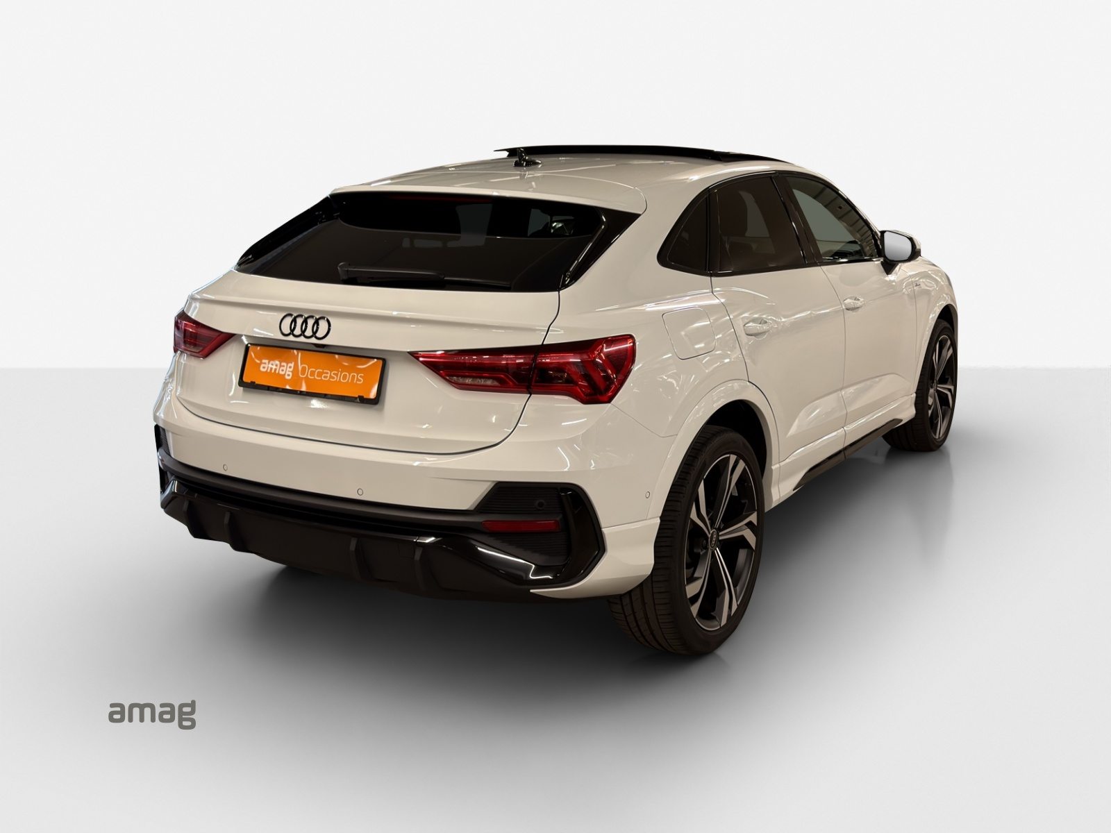 AUDI Q3 Sportback 40 TFSI S line, Essence, Occasion / Utilisé, Automatique - 5