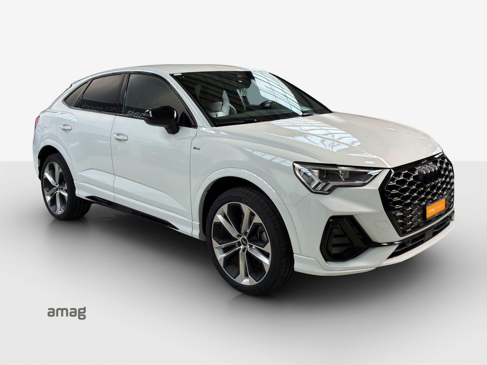 AUDI Q3 Sportback 45 TFSI e S line, Hybride Intégral Essence/Électricité, Occasion / Utilisé, Automatique - 6