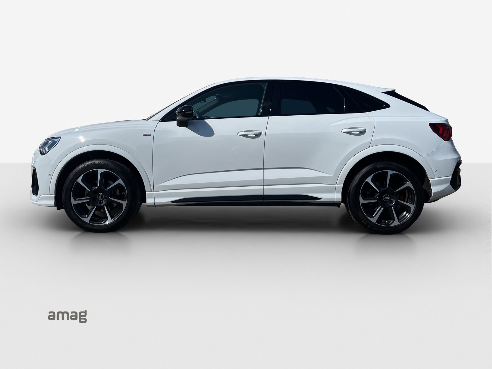AUDI Q3 Sportback 35 TFSI S line Attraction, Benzina, Occasioni / Usate, Automatico - 2