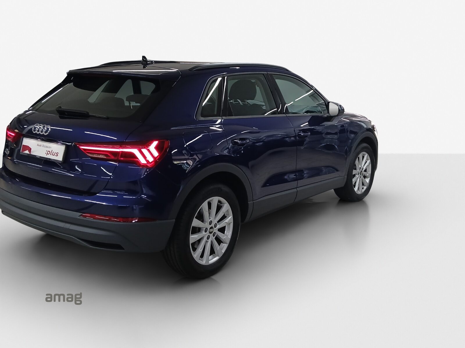 AUDI Q3 35 TFSI Attraction, Essence, Occasion / Utilisé, Automatique - 5