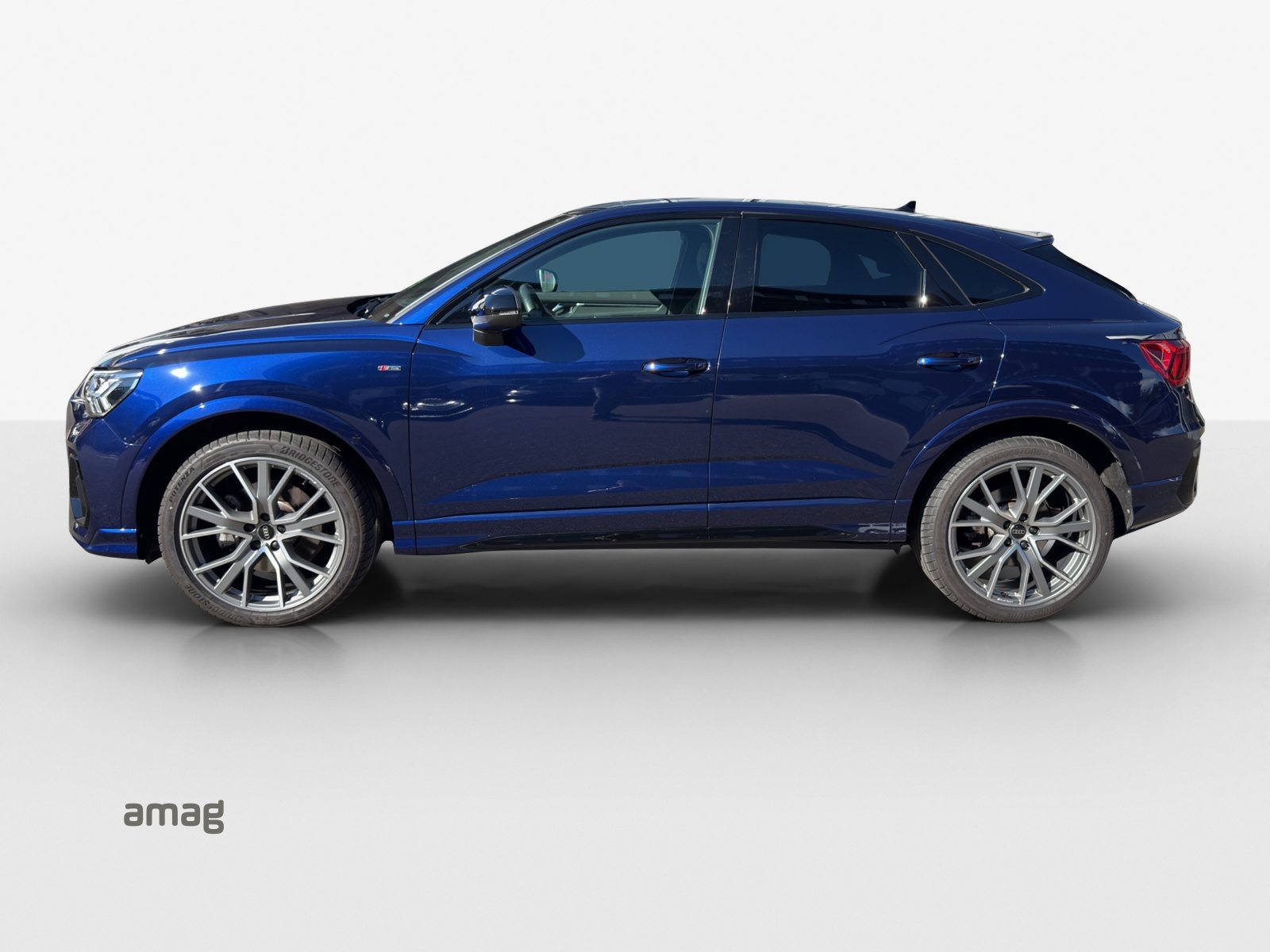 AUDI Q3 Sportback 40 TFSI S line, Benzina, Occasioni / Usate, Automatico - 2