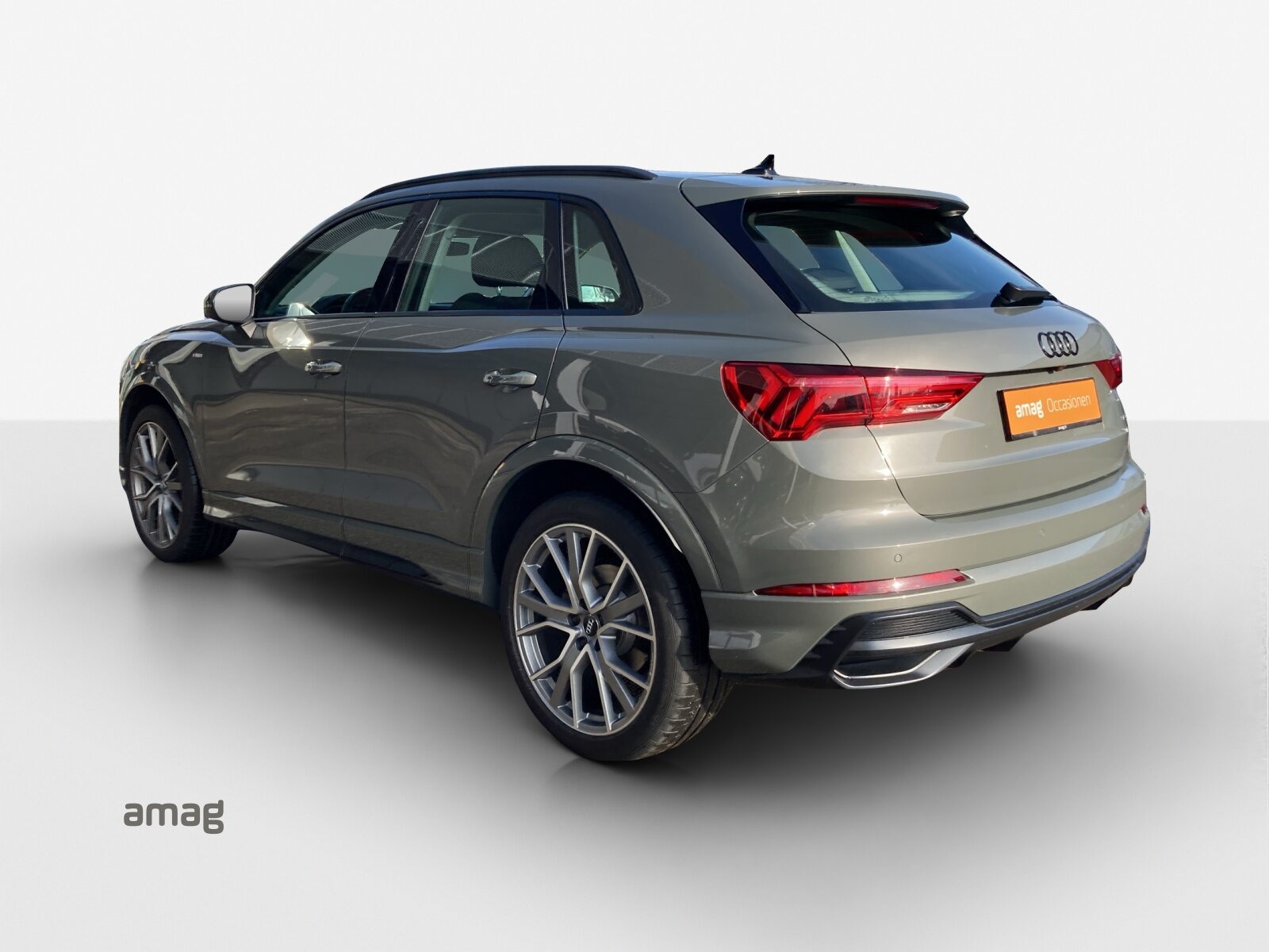 AUDI Q3 40 TDI S line Attraction, Diesel, Occasion / Utilisé, Automatique - 3