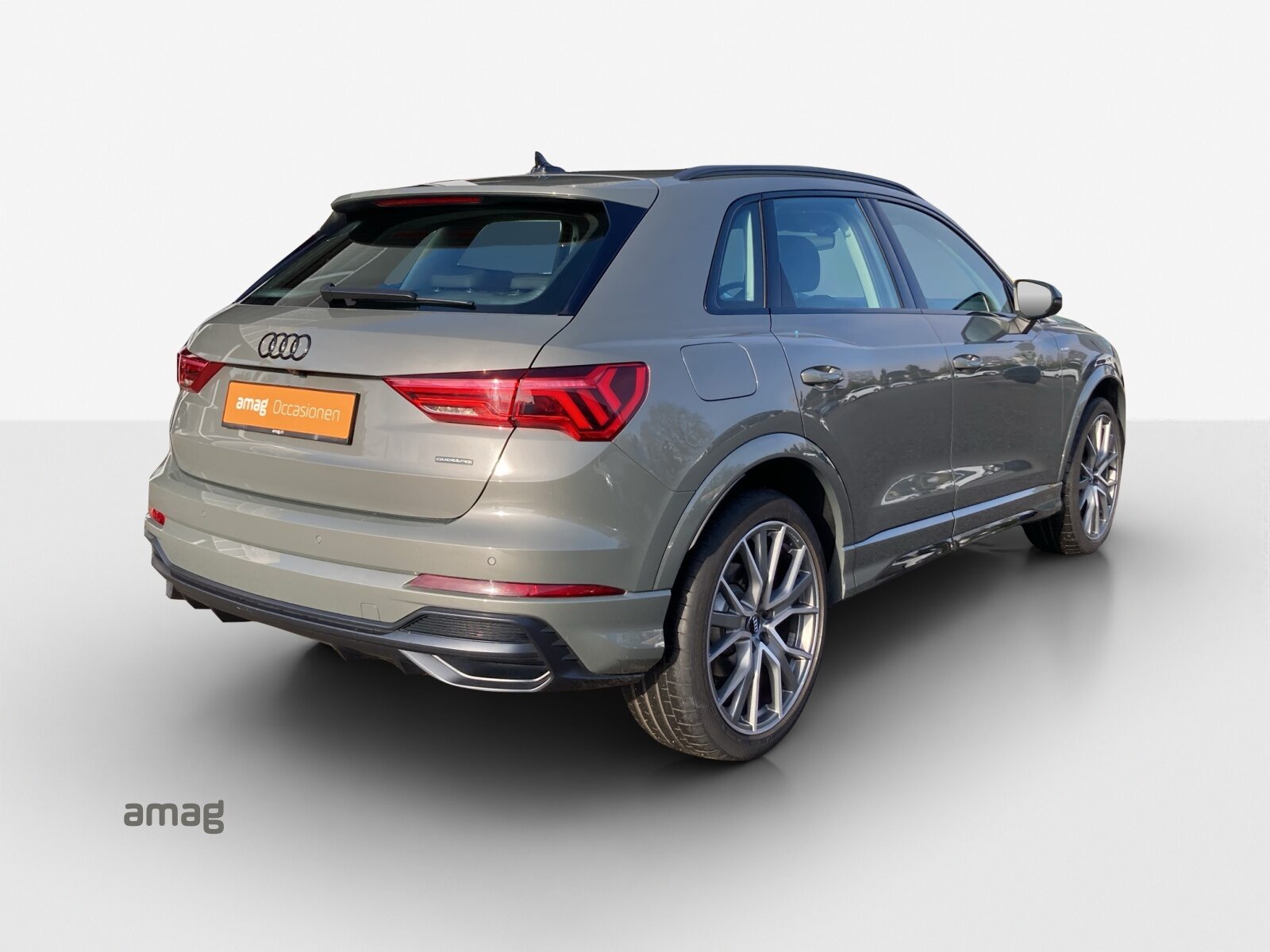AUDI Q3 40 TDI S line Attraction, Diesel, Occasion / Utilisé, Automatique - 5