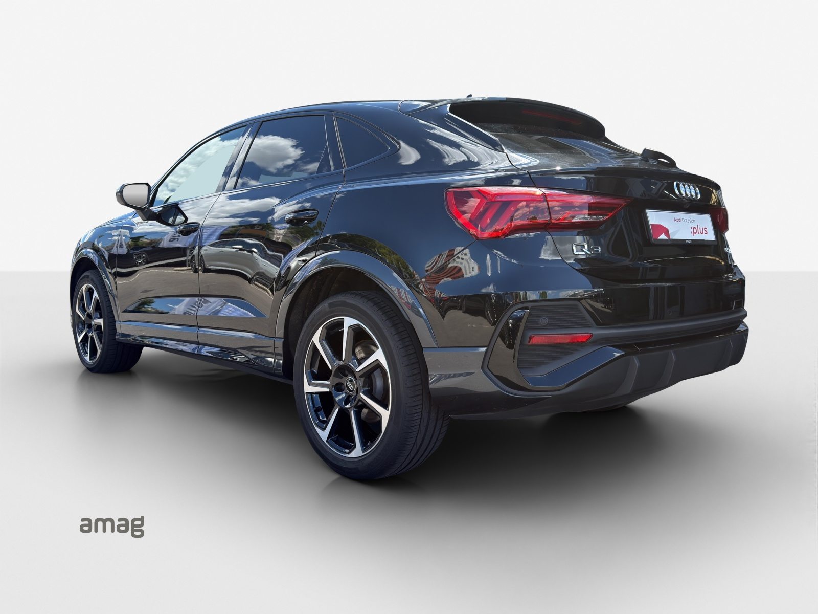 AUDI Q3 Sportback 35 TFSI S line Attraction, Essence, Occasion / Utilisé, Automatique - 3