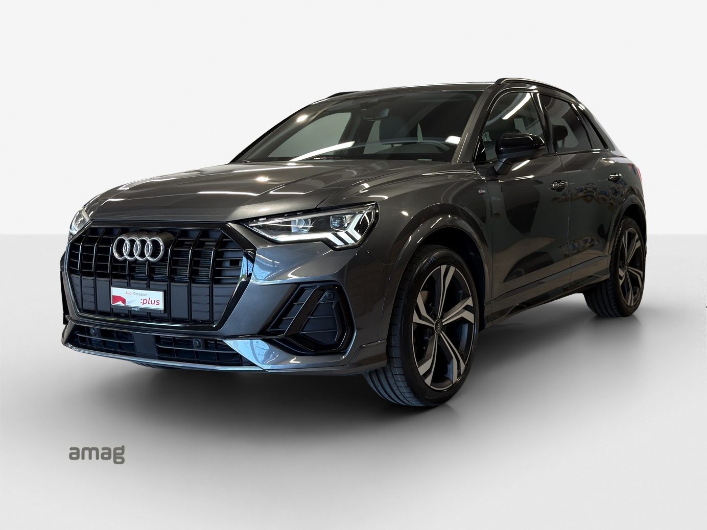 AUDI Q3 35 TFSI S line Attraction
