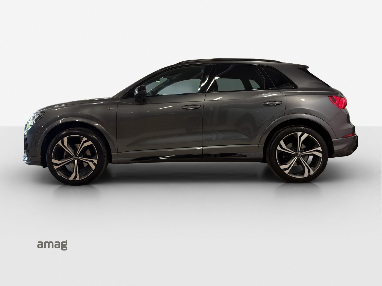 AUDI Q3 35 TFSI S line Attraction, Essence, Occasion / Utilisé, Automatique - 2