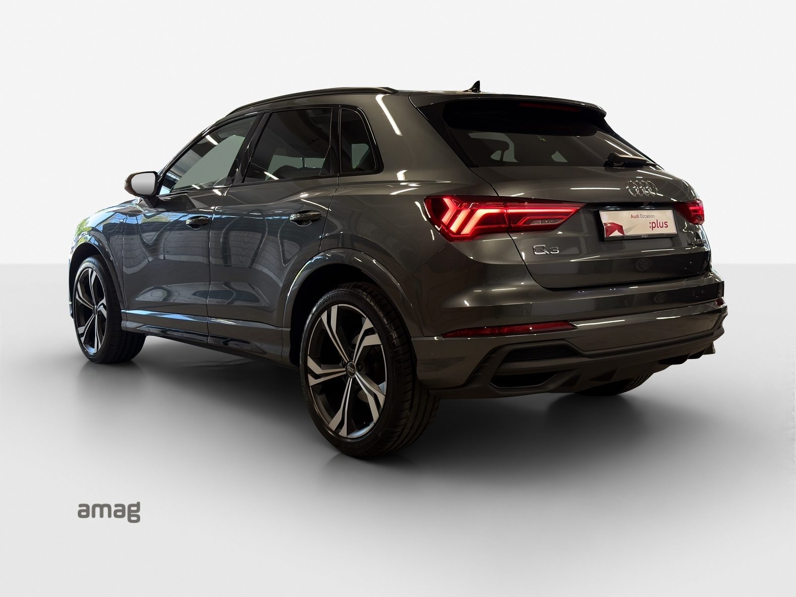 AUDI Q3 35 TFSI S line Attraction, Essence, Occasion / Utilisé, Automatique - 3