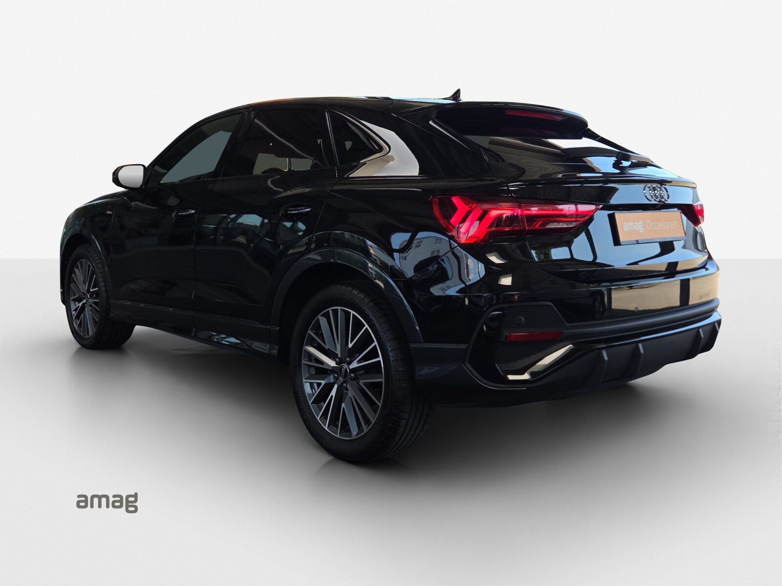 AUDI Q3 Sportback 35 TFSI S line Attraction, Essence, Occasion / Utilisé, Automatique - 3