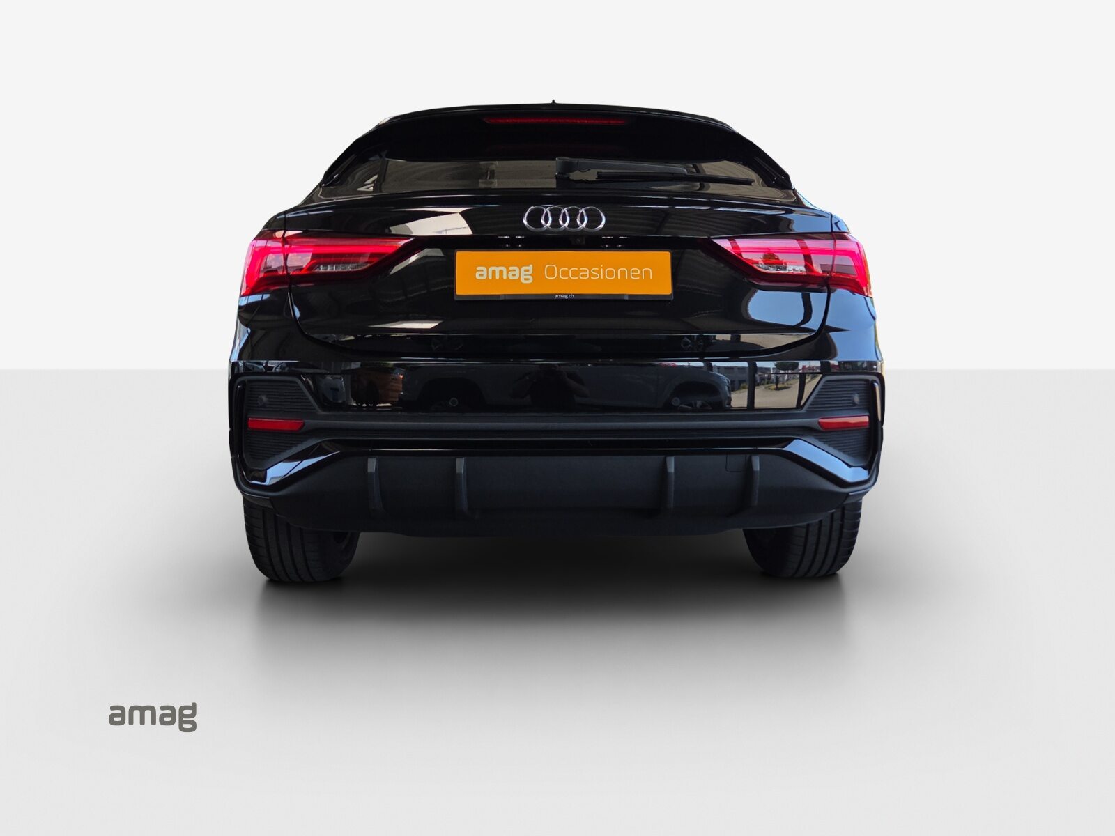 AUDI Q3 Sportback 35 TFSI S line Attraction, Essence, Occasion / Utilisé, Automatique - 4