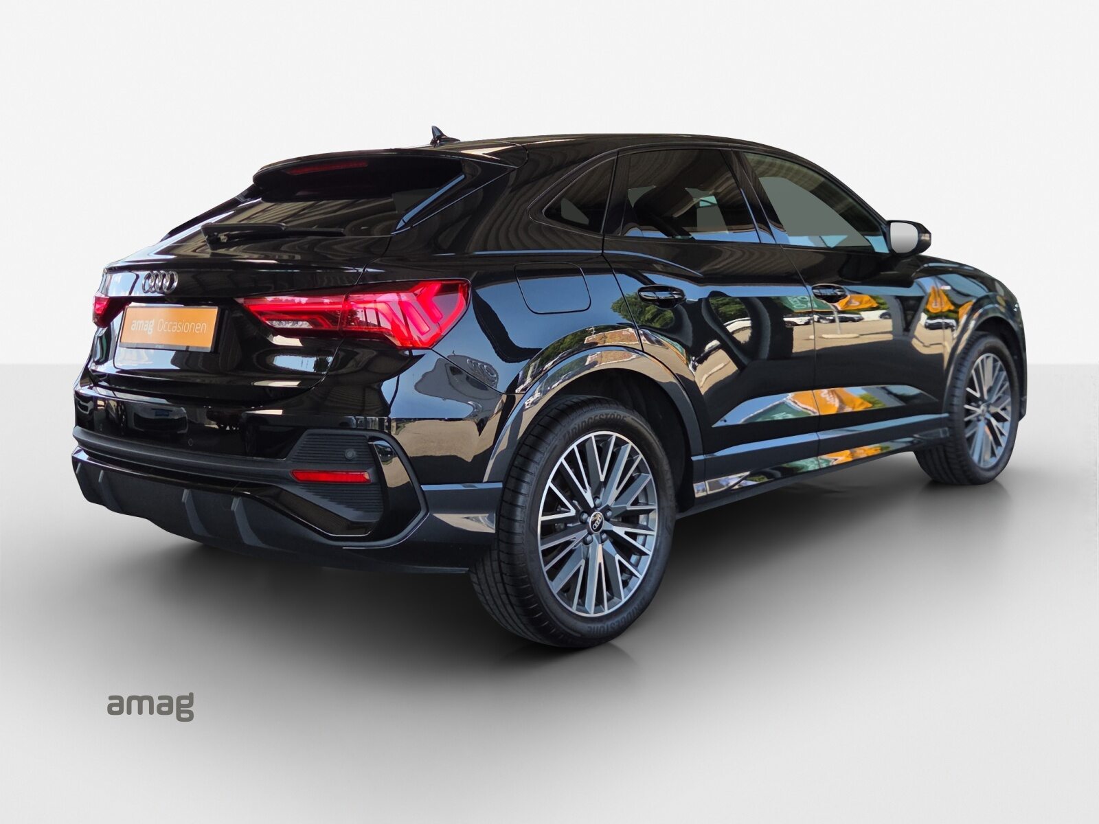 AUDI Q3 Sportback 35 TFSI S line Attraction, Essence, Occasion / Utilisé, Automatique - 5