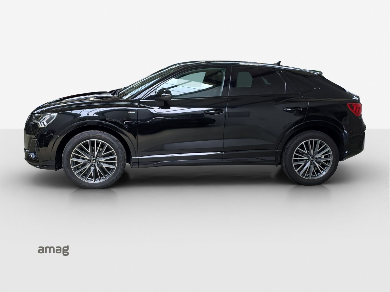 AUDI Q3 Sportback 35 TFSI S line Attraction, Benzina, Occasioni / Usate, Automatico - 2